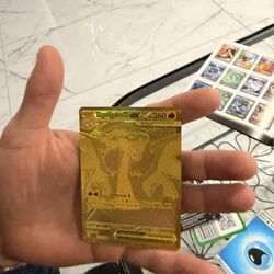 Phantasmal Flames Gold Charizard