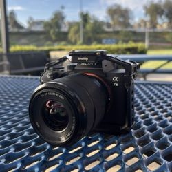 sony A7iii (LOOKING TO TRADE)
