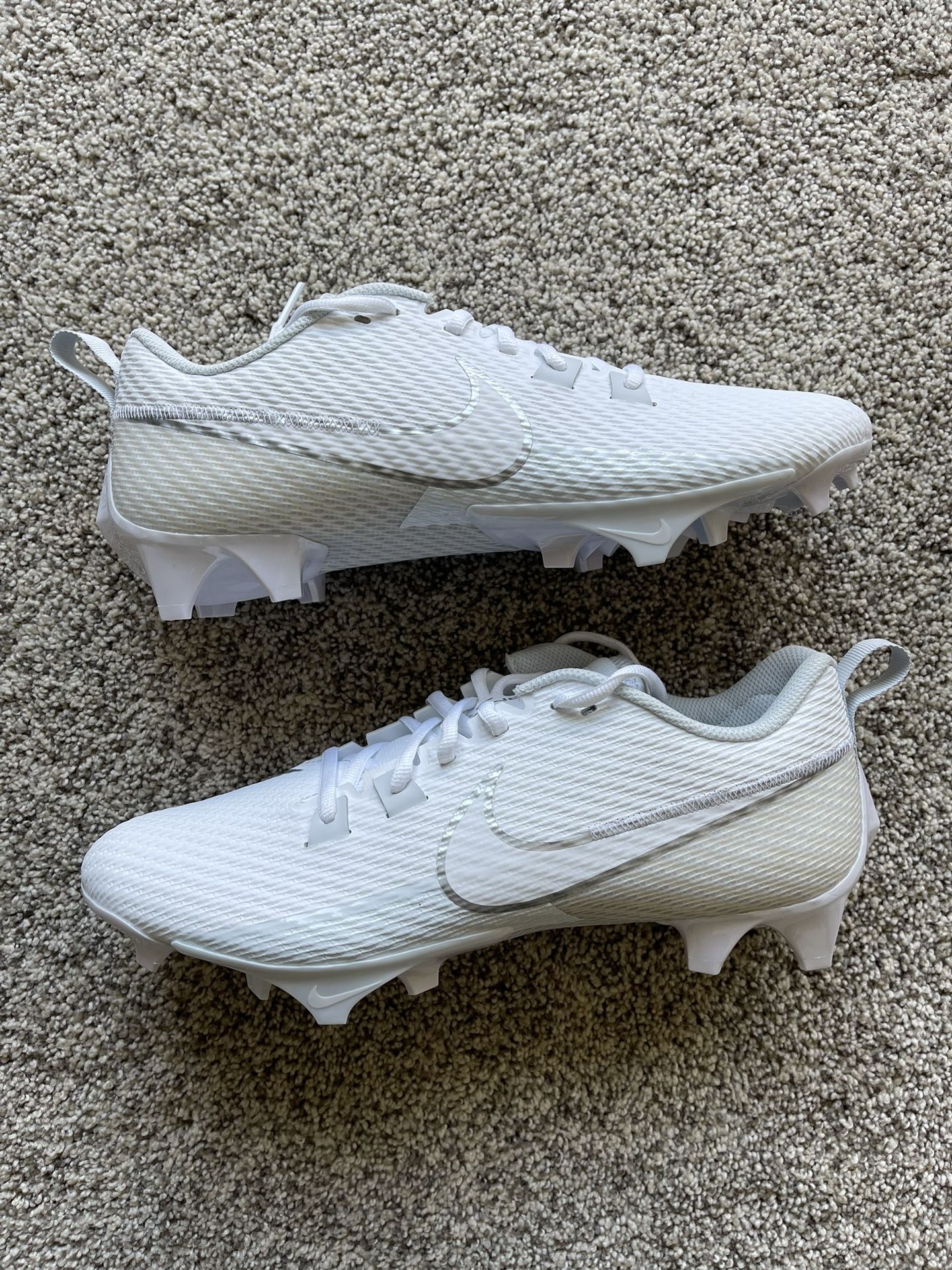 Size 12 Worn Once Nike Vapor Edge Speed 360 2 White Football Cleats DA5455-100 SOLD* Nike Vapor Edge Speed 360 2 White Silver Football  main image 4