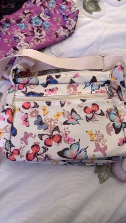 Naureen London Butterfly Crossbody Bag – $25 OBO 🦋 Beautiful butterfly-print crossbody/shoulder bag with lots of room and multiple zippered compartme