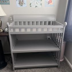 Baby Changing Table With Shelves 
