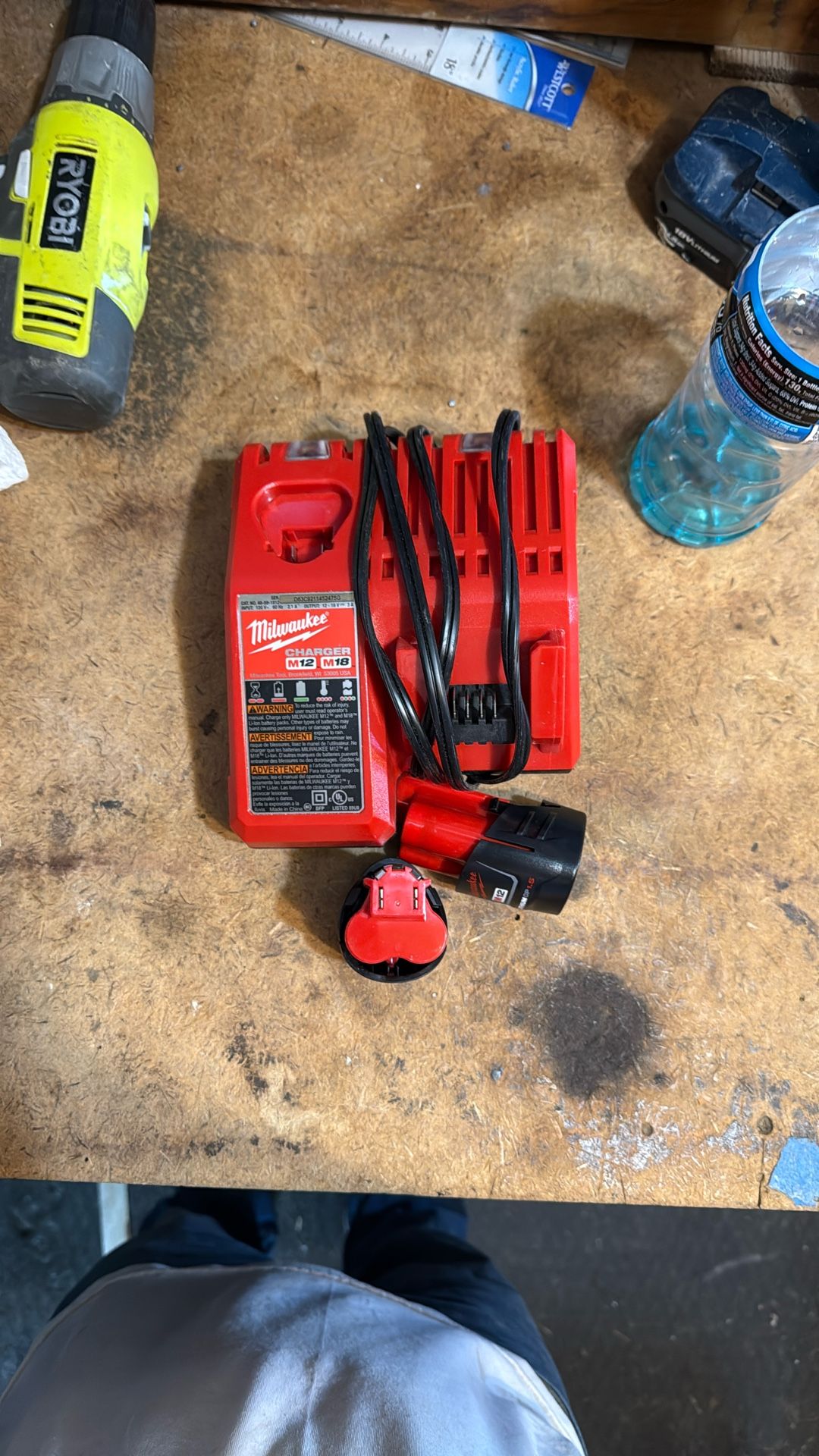 Milwaukee M12 And M18 Charger