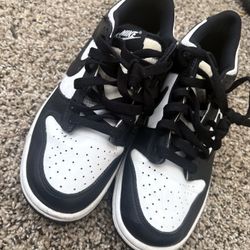 Nike Dunks 