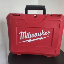 Very Good Condition "12 V MILWAUKEE DRILL "