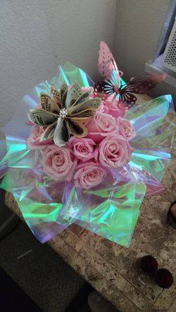 Pretty pink rose bouquets customize any theme color $45