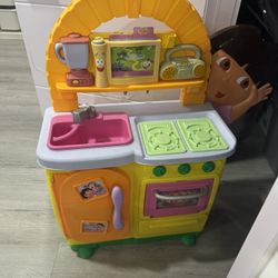 Dora Kitchen 