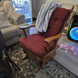 ROCKING CHAIR cash only