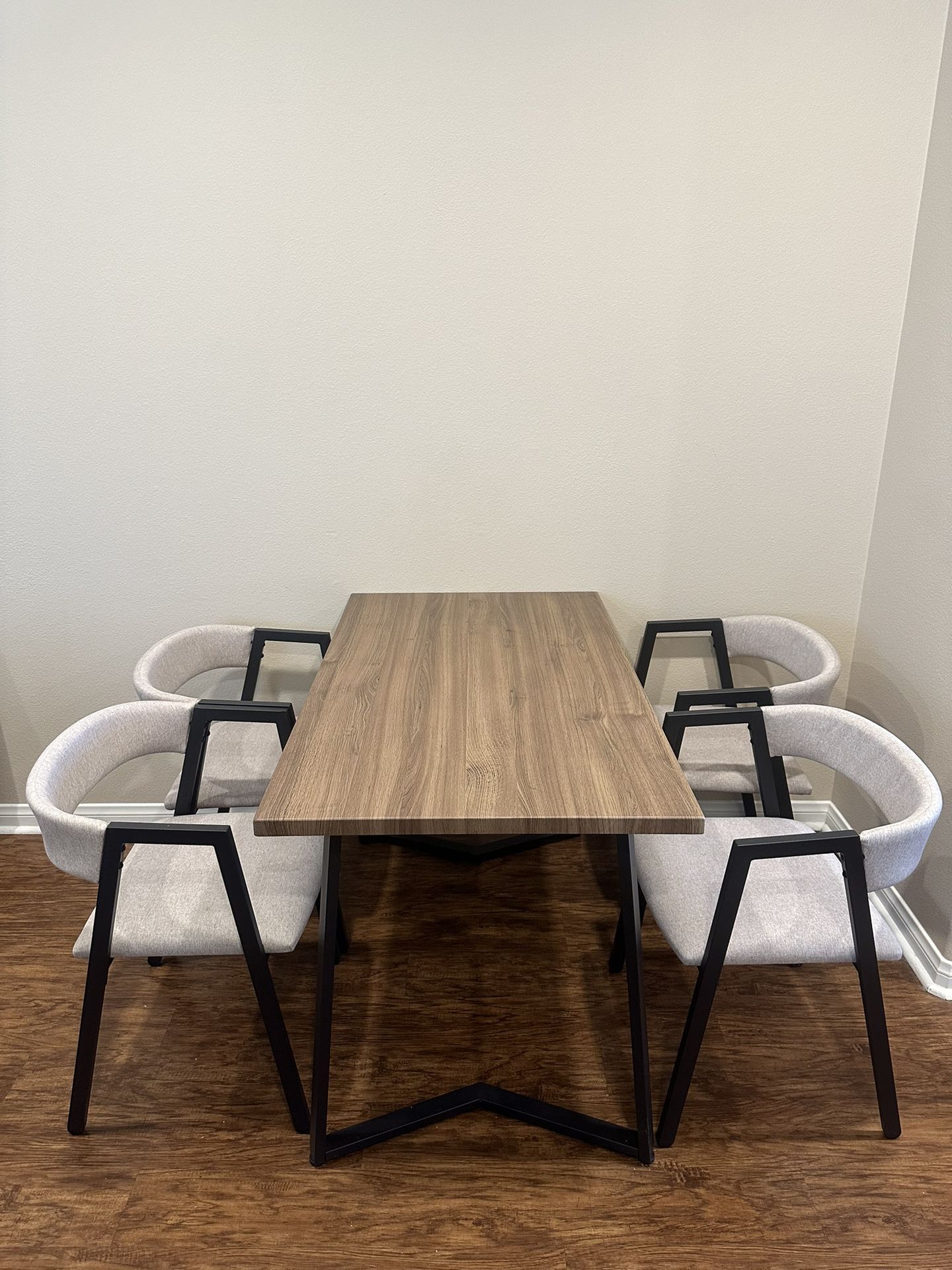 Dining Table Set