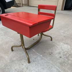 Kids Desk (antique) 