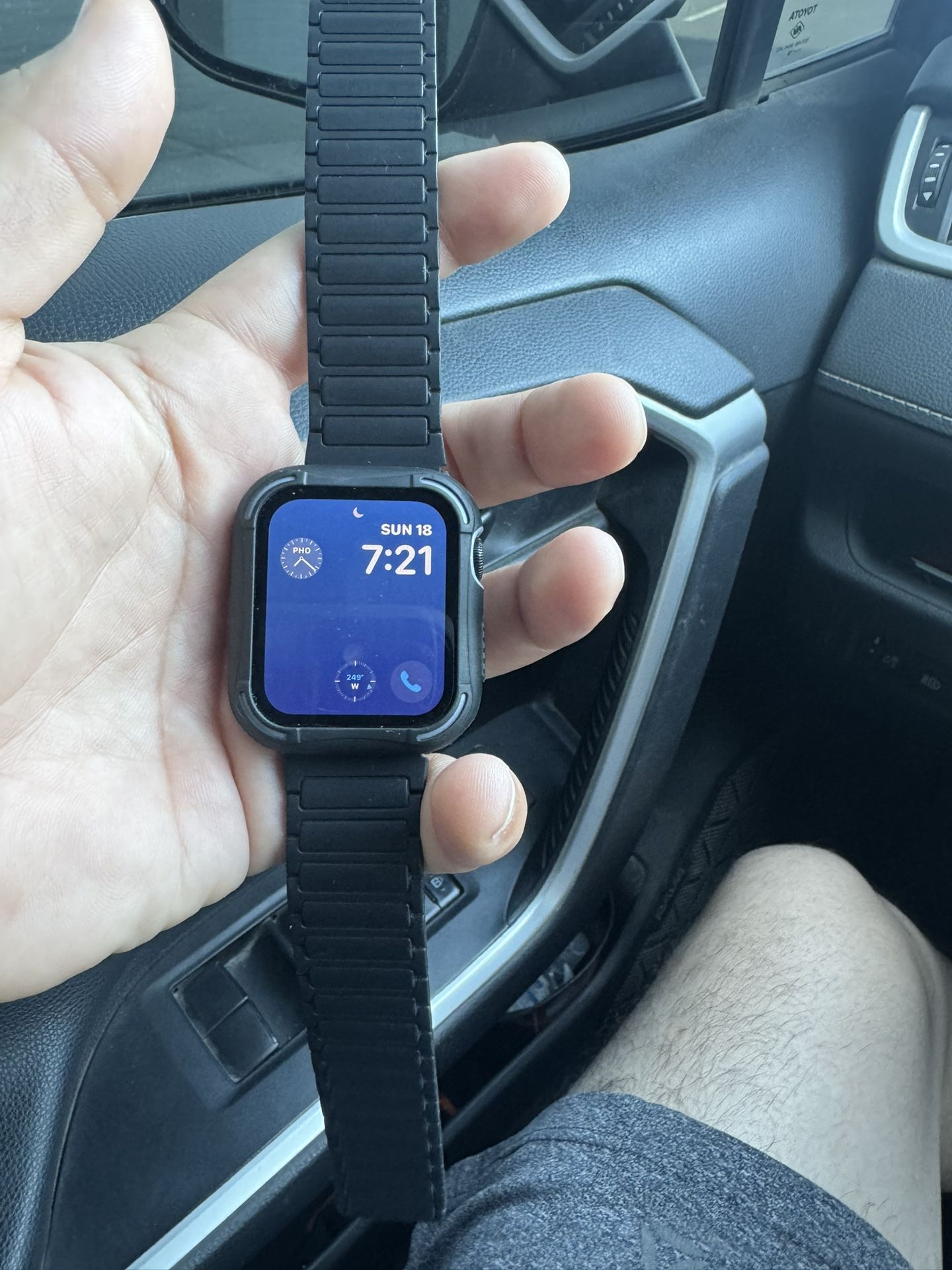 Apple Watch SE (gps + Cellular) 2nd Gen 44mm aluminum 