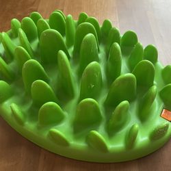 Northmate Interactive Dog Feeder Large