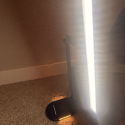 LED deck Light/ Phone Charger 