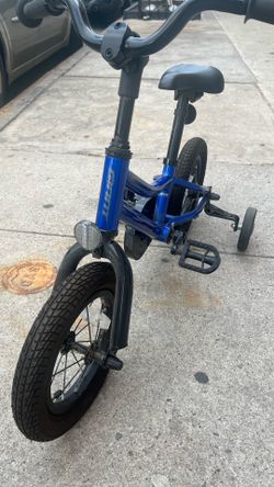 GIANT ANIMATOR 12″ KIDS BIKE-LIKE NEW