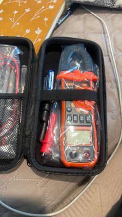 Digital clamp, meter