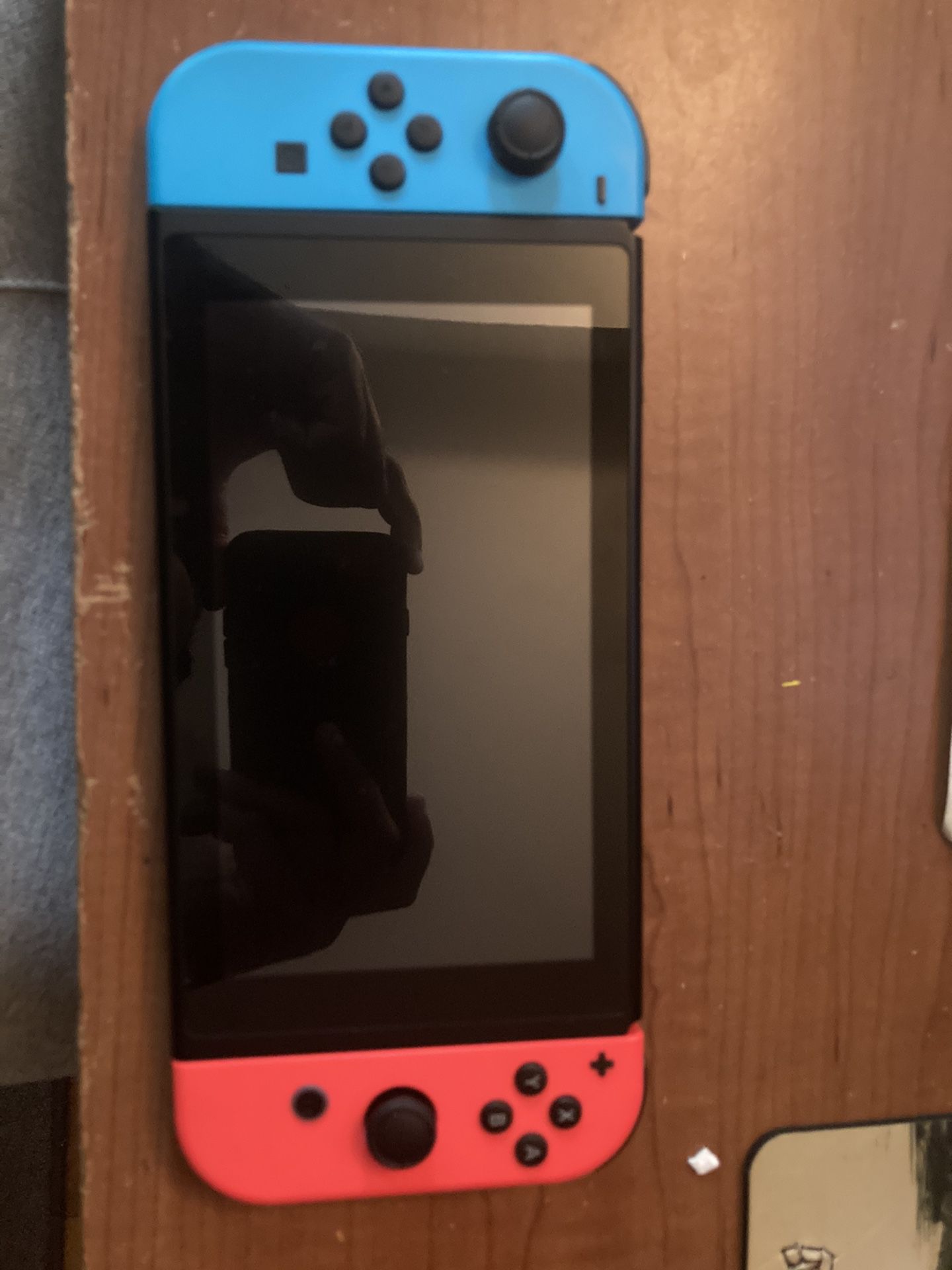 Nintendo Switch Neon Red Neon Blue with game included