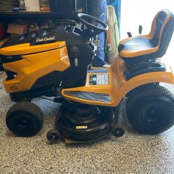 2023 Cub cadet LT 46 XT 1 Enduro Series Riding Mower