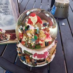 Christmas Water Globe...