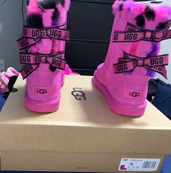 UGG Boots  Size 5