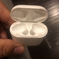 Apple airpods Gen 2 Case Only