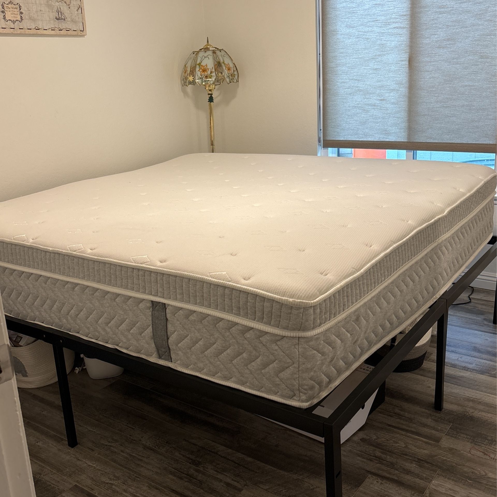 King Size Mattress  Barely Used— Free Frame 