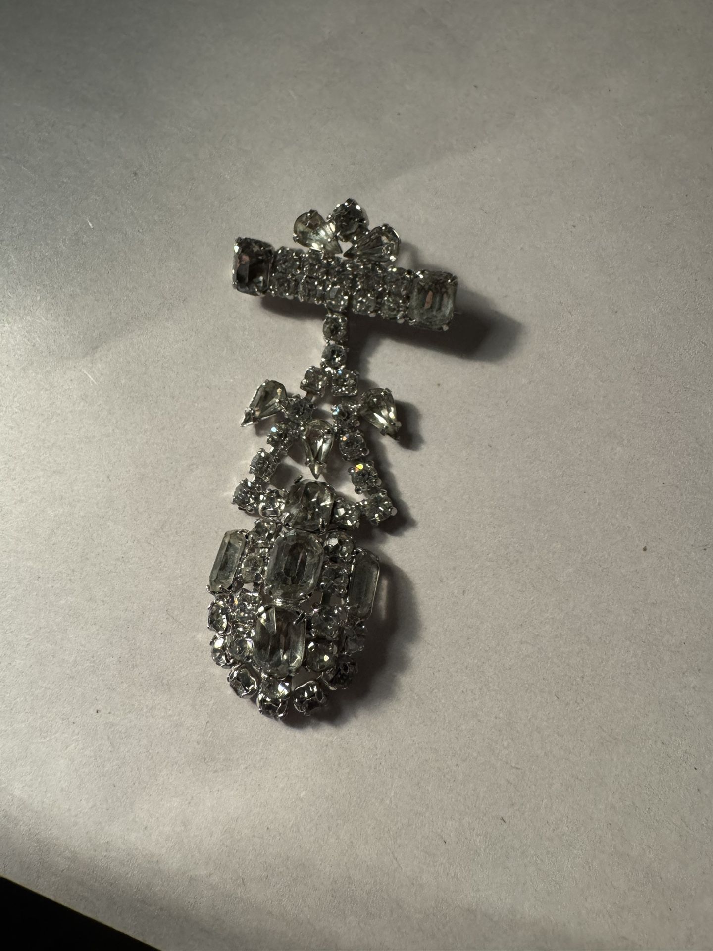 Vintage Silver Tone Pin Brooch Clear Glass Rhinestones multi Cluster Dangle   See photos for complete details and description   Unique pin design -dif