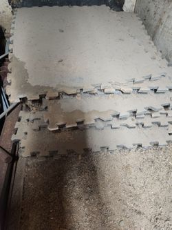 Interlocking Foam Floor Tiles
