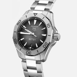 Tag Heuer Aquaracer 200 Gray Face