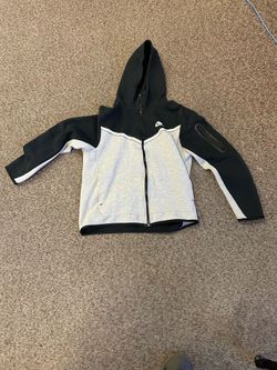 Nike tech