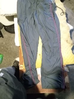 Nike Womans Windrunner Pants