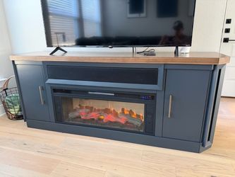 Electric Fireplace TV Stand with Bluetooth | Excellent Condition