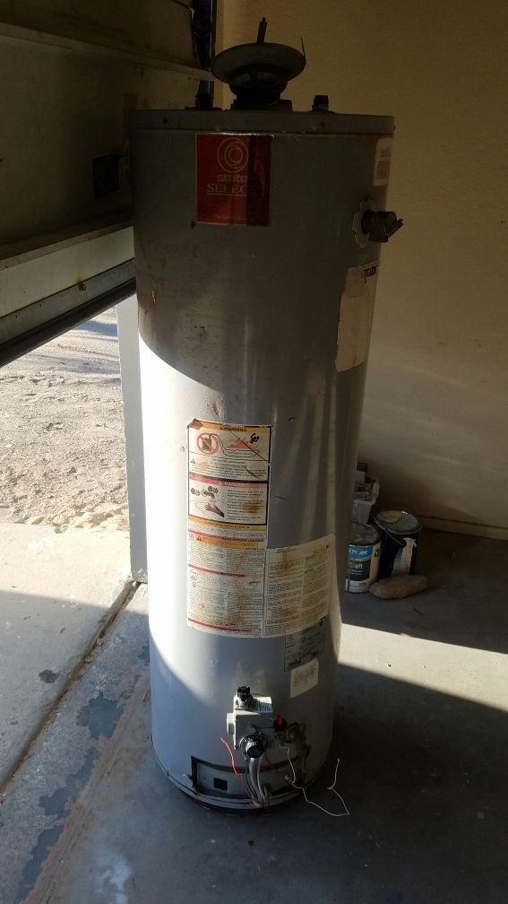 Natural gas Water heater for Sale in El Paso, TX OfferUp