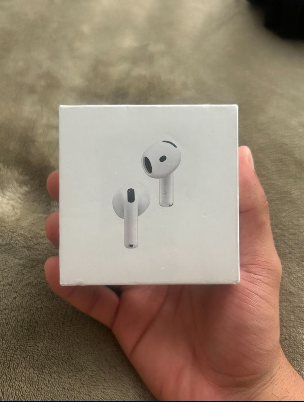 AirPod four