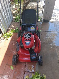 Self propelled Craftsman lawnmower working like new $140