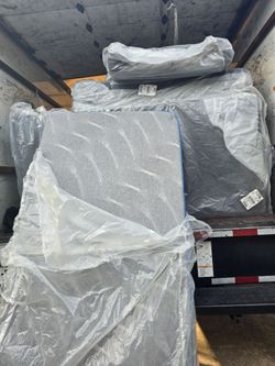 Twin matress memory foam xl with Boxpring