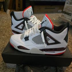 Air Jordan 4 Retro White Black Crimson New with Box Men's Size 11.5