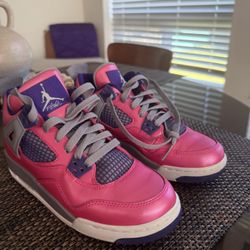 Air Jordan’s Women’s Size 5