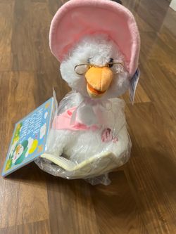 Cuddle Barn Mother Goose Animated Plush Reads Nursery Rhymes