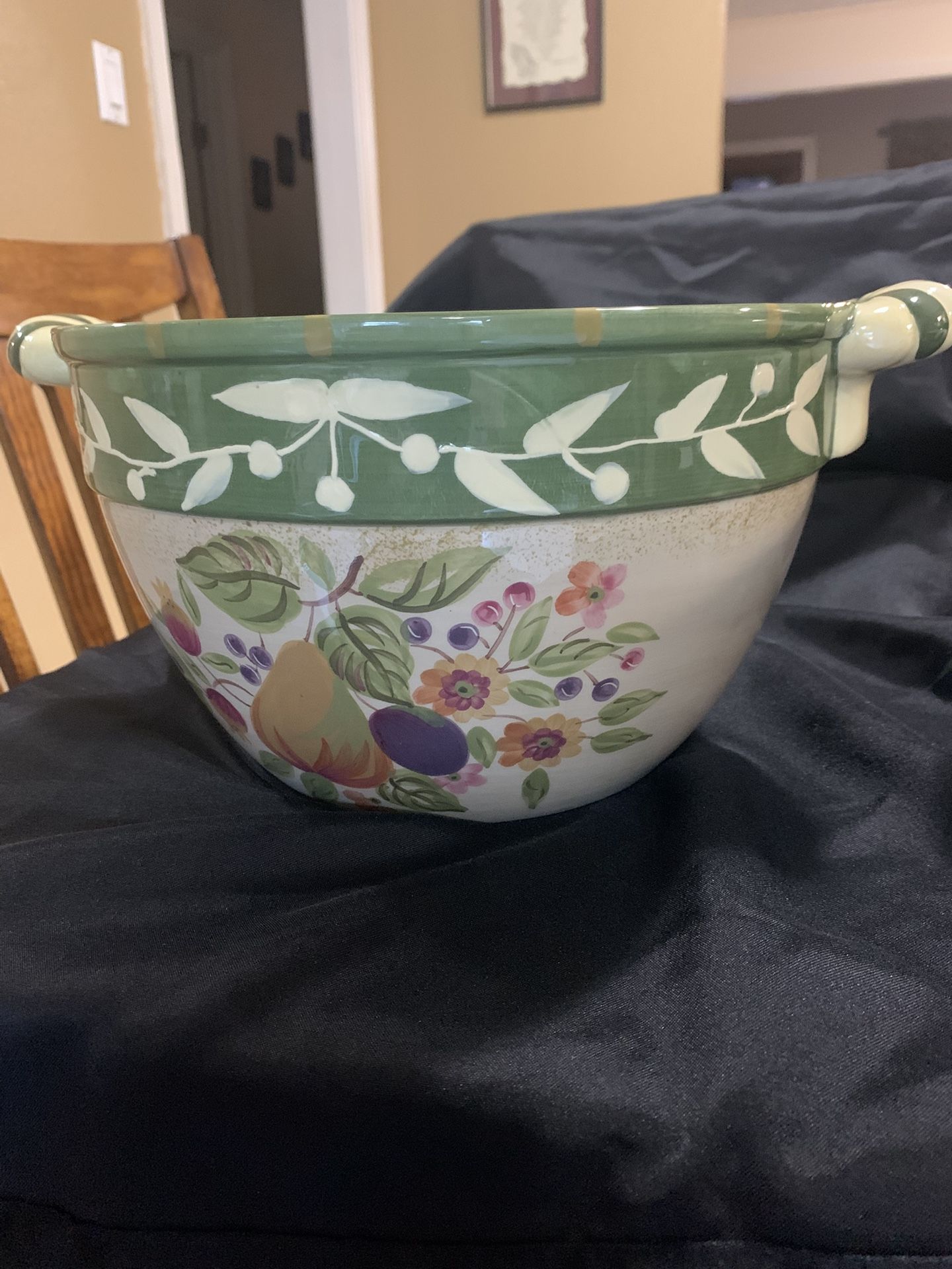 La Toscana Certified International Bowls Set Of 2 $10