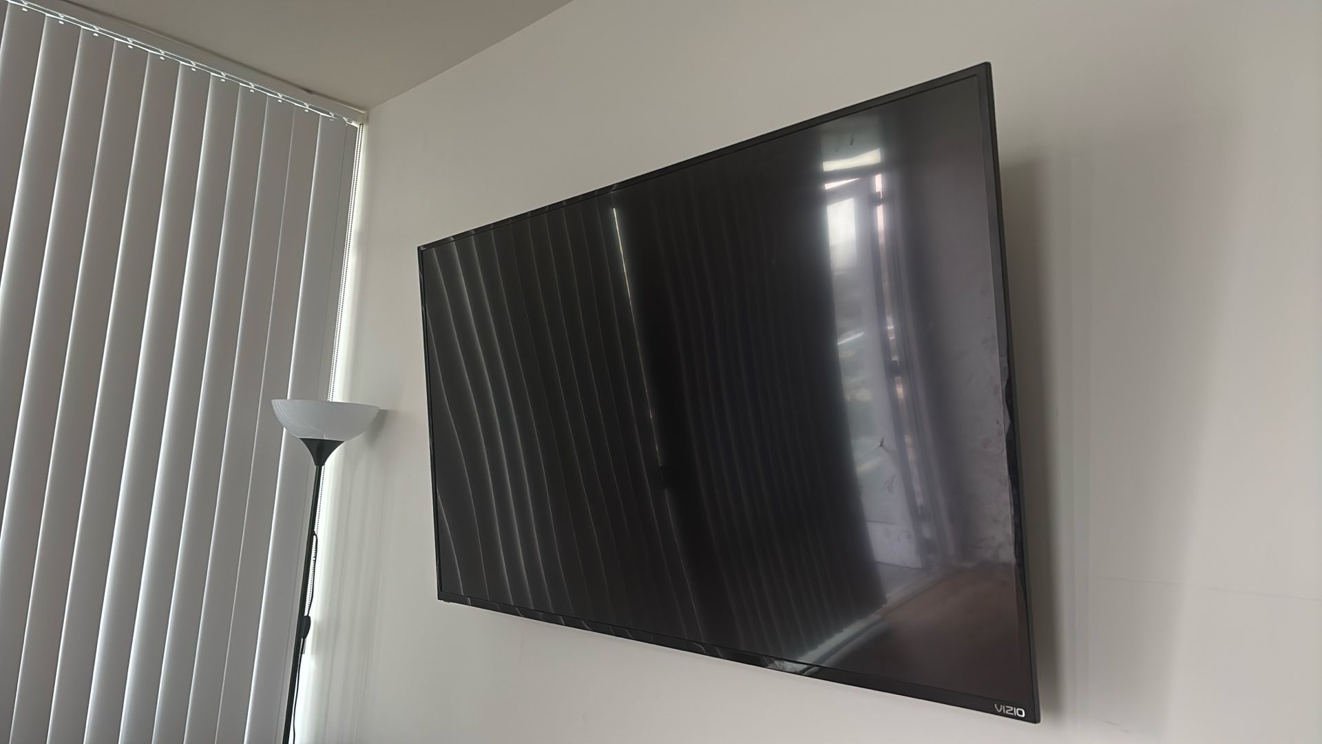 60’’ Inch television Included with Swivel TV Mount and PS4 Pro