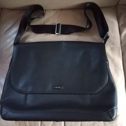 Tumi 2948D Truck Messenger Bag Shoulder Business Casual Leather Luxury High-End, Like New