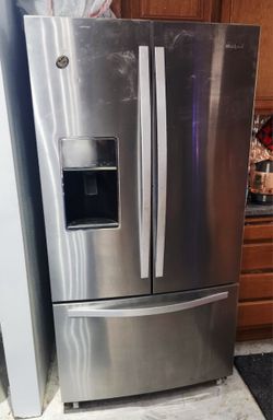 Whirlpool refrigerator  FREE works needs freon