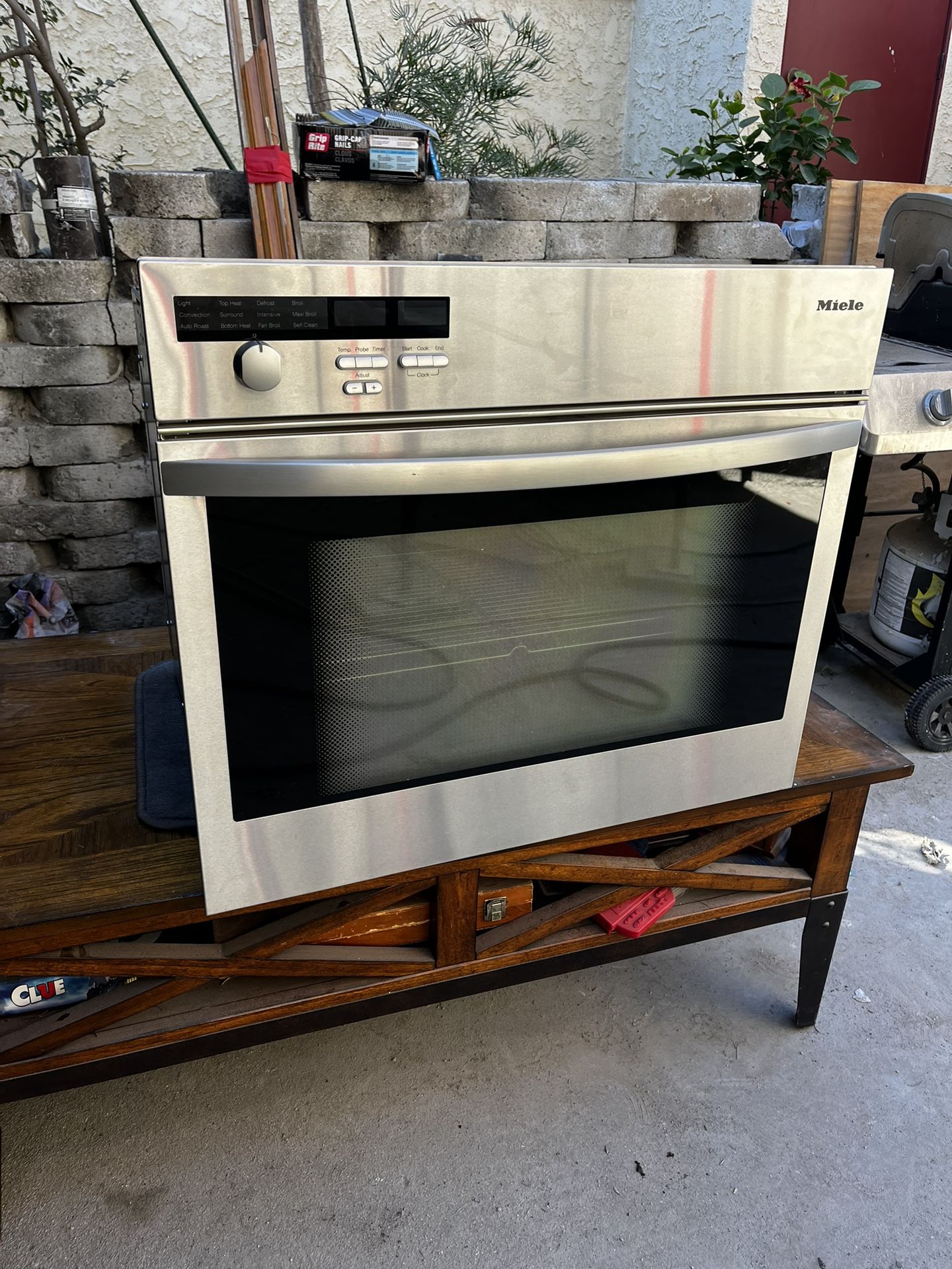 Meile Oven Never Used