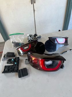 Tail lights left mazda cx50 2023