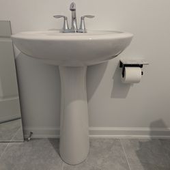 Pedestal sink