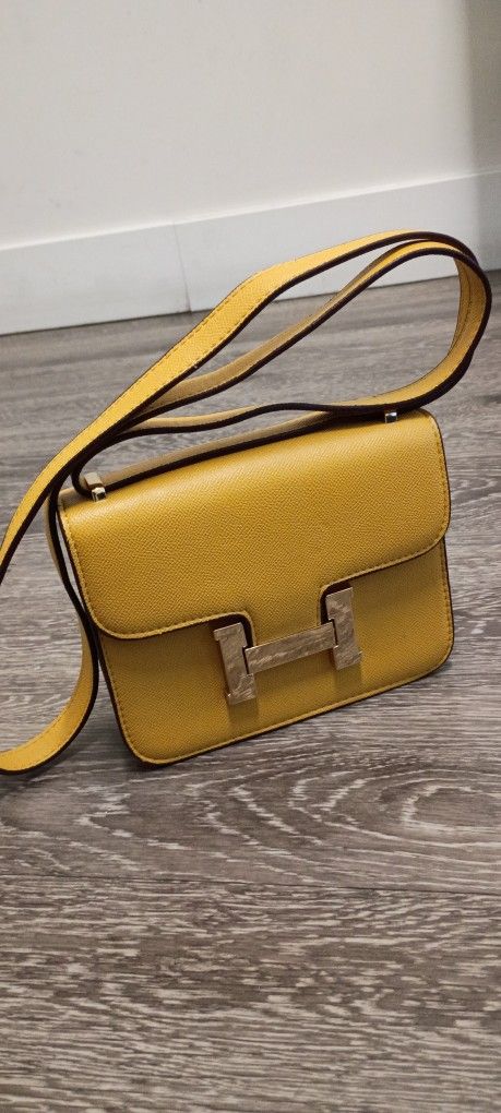 Hermes Constance 19 Epsom Leather 9D Amber Yellow - Handbag