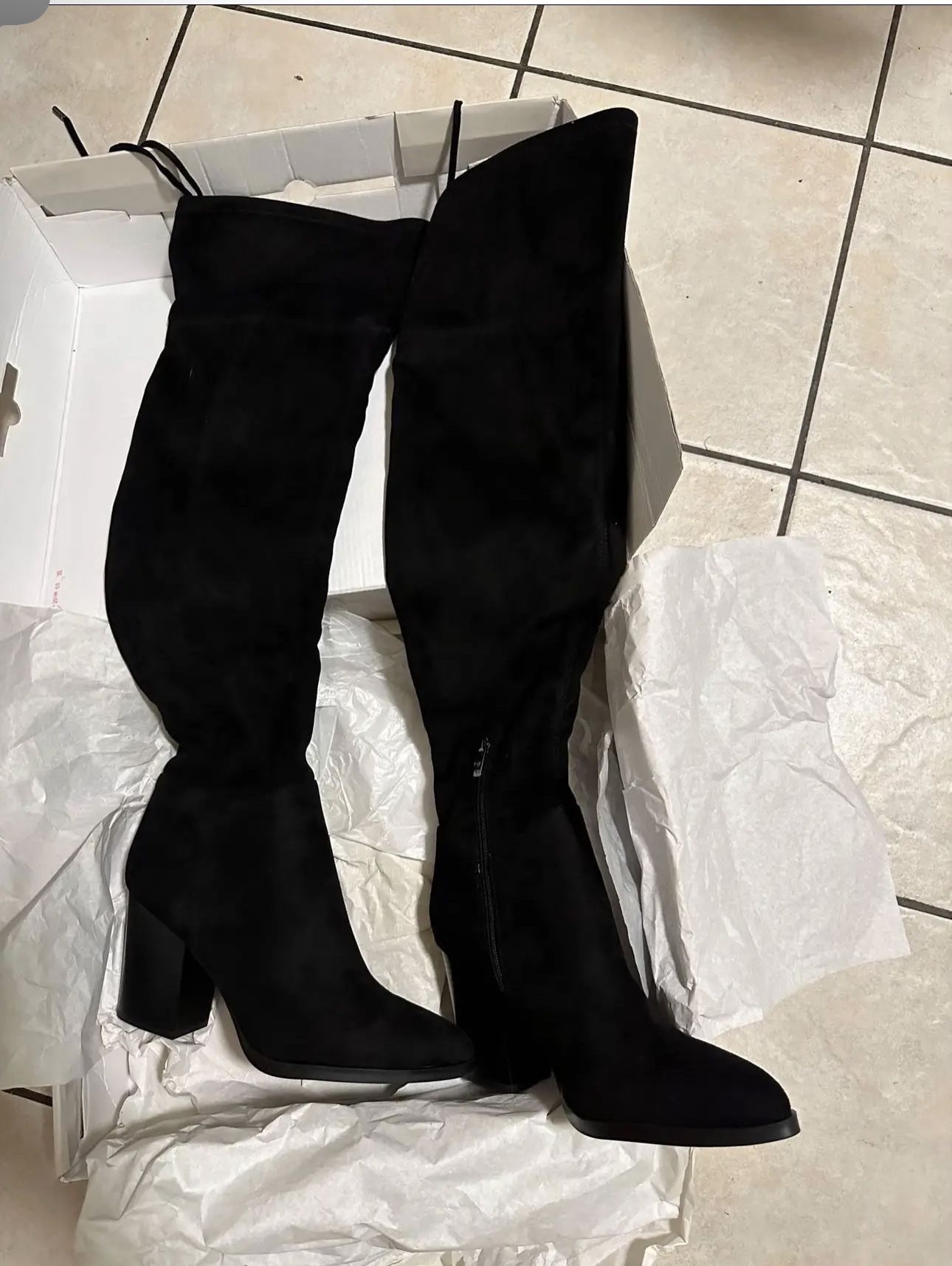Marc Fisher Women’s Long Boots Size 10