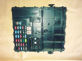 Fuse box & Relays inside the carused Good condition