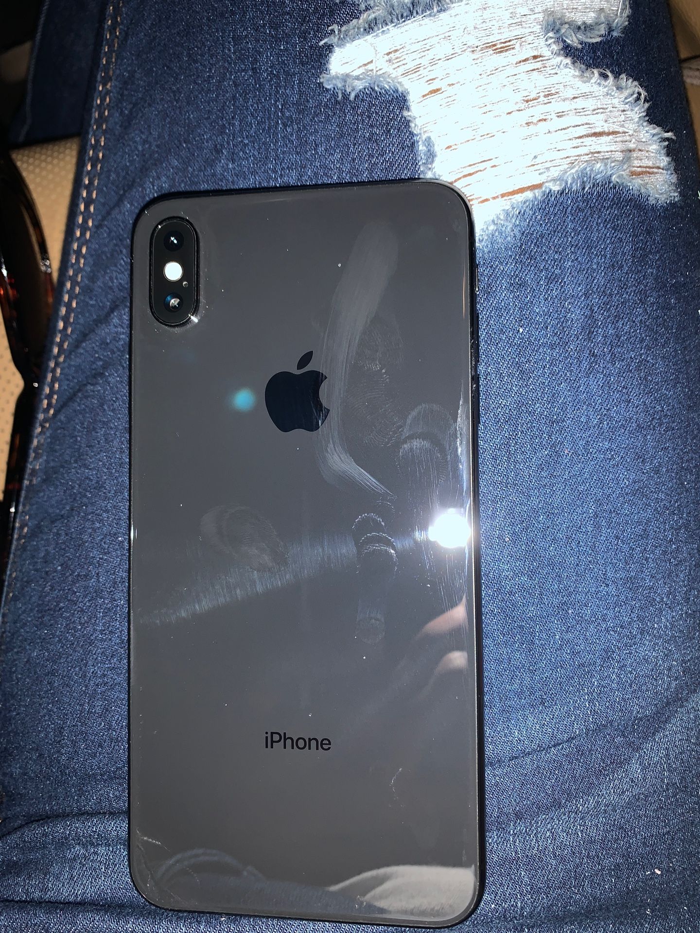 iPhone XS Max 64gb practically brand new