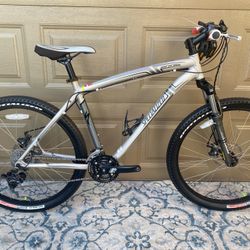 Specialized Hard rock Brand New