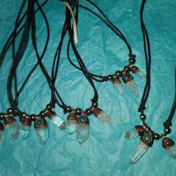 Triple Quarts Tip Necklace 